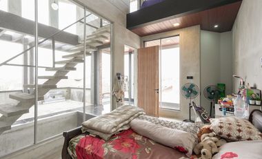 Rumah Luas 6 Kamar 10 menit ke Stasiun Klender Baru Siap Huni J-41529