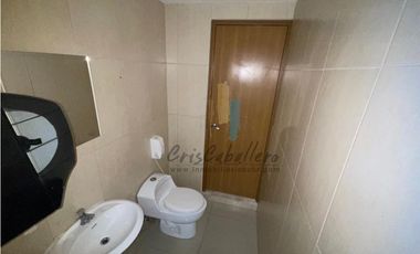 SE ALQUILA OFICINA 48 mt²   – Piso 11