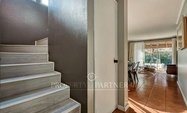 Linda y moderna casa en venta, excelente estado y ubicación privilegiada, en el corazón de Peñalolén