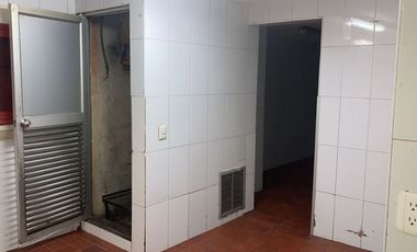 Grandes pisos completos para oficinas en alquiler - Av. Machala (J Luna)
