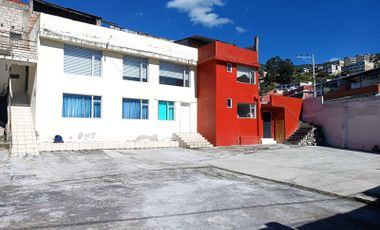 Cdla Los Libertadores, Casa Comercial en renta, 8 ambientes, 3 baños, 6 parqueaderos