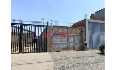 TERRENO EN VENTA EN  URB. SANTA LUISA 250M2- LOS OLIVOS
Zonificación: Vivienda Taller (VT)
Actividades productivas con la vida residencial. Algunos
