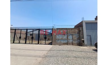 TERRENO EN VENTA EN  URB. SANTA LUISA 250M2- LOS OLIVOS
Zonificación: Vivienda Taller (VT)
Actividades productivas con la vida residencial. Algunos
