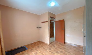 Se Vende Casa De 2 Pisos Cerca Al Mercado 3 Regiones