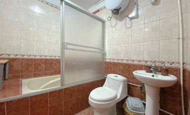 Se Vende Casa De 2 Pisos Cerca Al Mercado 3 Regiones