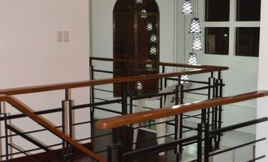 Fully Furnished 5 bed and 5 1/2 bath, centralized airconditioning house at Philam Village, Pueblo de Oro