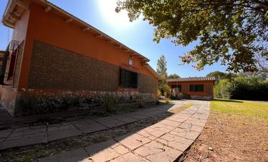 Casa quinta en venta de 800m2 ubicado en Mercedes