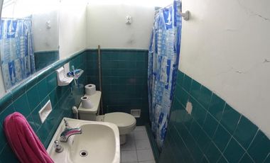 casa en venta en lleras restrepo. Cod V19522