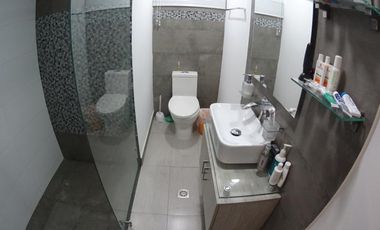 casa en venta en lleras restrepo. Cod V19522