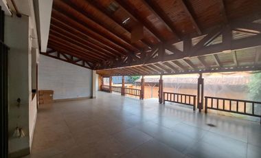 casa-local en arriendo en circunvalar. Cod A5136