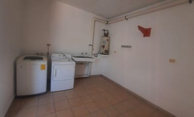 Casa  amueblada en Privada Las Giraldas, Calle 37, Ciudad del Carmen
