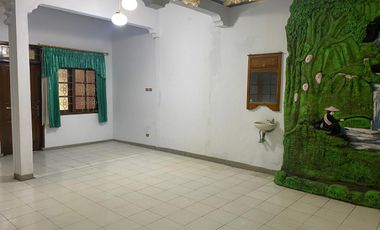 Rumah disewakan di Tebet Barat Dalam