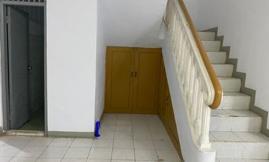 Rumah disewakan di Tebet Barat Dalam