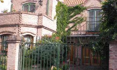Casa en venta en Quilmes Centro
