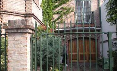 Casa en venta en Quilmes Centro