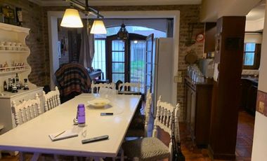 Casa en venta en Quilmes Centro
