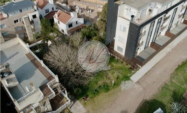 TERRENO MULTIFAMILIAR / LEANDRO ALEM AL 300
