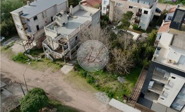 TERRENO MULTIFAMILIAR / LEANDRO ALEM AL 300