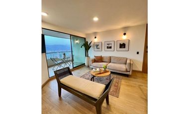 VENTA DE HERMOSO APARTAMENTO AMOBLADO LOMA EL TESORO, MEDELLIN