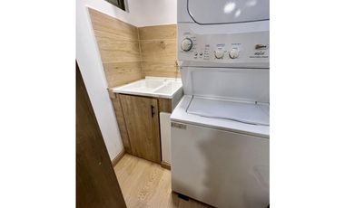 VENTA DE HERMOSO APARTAMENTO AMOBLADO LOMA EL TESORO, MEDELLIN