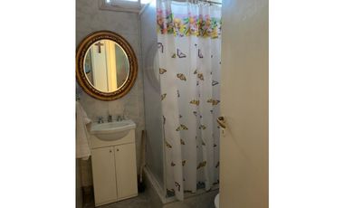 EXCELENTE CHALET EN ESQUINA DE 4 AMB