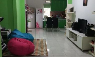 Dijual rumah dilingkungan yang asri, nyaman, di ciledug