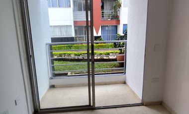 apartamento en arriendo en antonia santos. Cod A124472