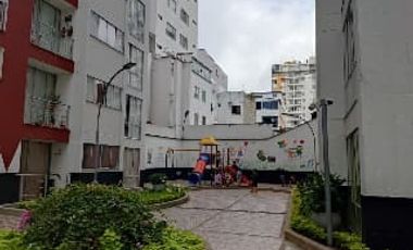 apartamento en arriendo en antonia santos. Cod A124472