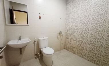 Di Sewakan Rumah Baru Siap Huni 5 Kamar di Jl. Kembar Baru Bandung