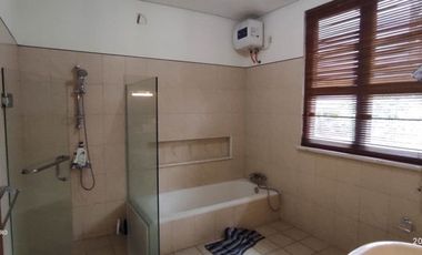 Rumah 3lantai Murah di Dago Resort Pakar dkt Cigadung Cikutra Bdg Utara