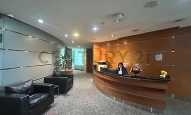 Excelente Oficina en distrito el Golf