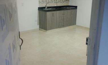 🏬 Aquilo aparta estudio  barrio cuarto de legua cerca a la universidad Santiago Cali y mall plaza. agua y gas incluidos .. Cod A19302