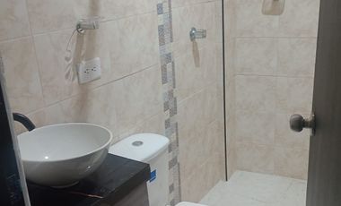 🏬 Aquilo aparta estudio  barrio cuarto de legua cerca a la universidad Santiago Cali y mall plaza. agua y gas incluidos .. Cod A19302