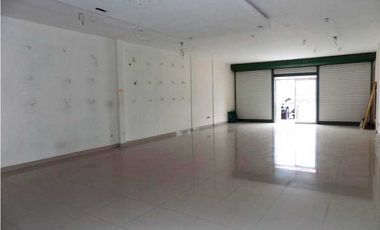 Se Alquilan 2 locales en villa lucre | 126mt2