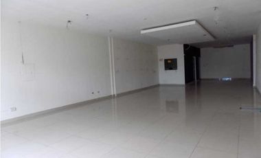 Se Alquilan 2 locales en villa lucre | 126mt2