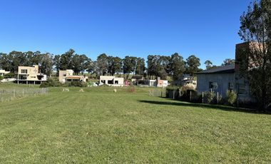 En venta Lote Barrancas de San Benito, Chapadmalal, Fondo de Arroyo.
