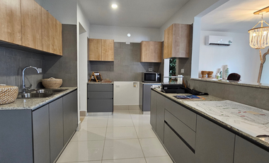 Casa en Venta en Costa Verde Con Lote de 350mt2