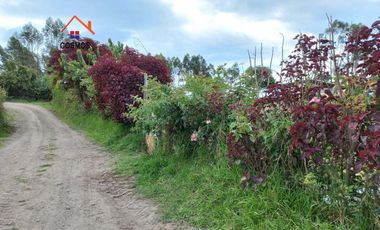 Casa de campo con terreno en Chachimbiro