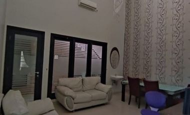 Rumah Hook 2 Lantai Central Park A.Yani Full Furnished STRATEGIS