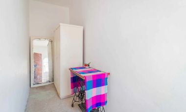 Venta casa con parque y galpón- José León Suarez