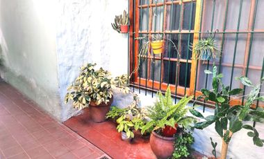 Venta casa con parque y galpón- José León Suarez
