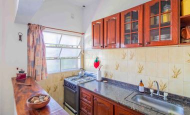 Venta casa con parque y galpón- José León Suarez