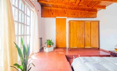 Venta casa con parque y galpón- José León Suarez