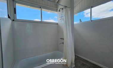 Casa en alquiler temporada 2024 con Piscina en Barrio Golf Costa Esmeralda