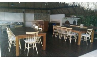 CASA EN VENTA A ORILLA DEL LAGO 