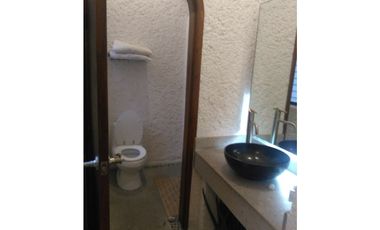 CASA EN VENTA A ORILLA DEL LAGO 