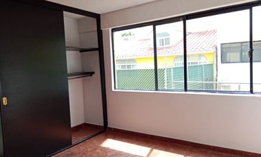 PLAYA BONITA # 11 CASA 11-B COL. MILITAR MARTE