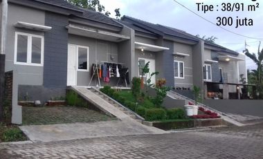 Rumah Murah Tipe Besar di gedawang Banyumanik