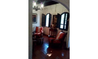 VENDO CASA EN BARIO YERBAL - POSADAS Mnes.