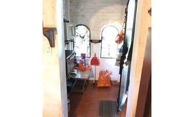 VENDO CASA EN BARIO YERBAL - POSADAS Mnes.